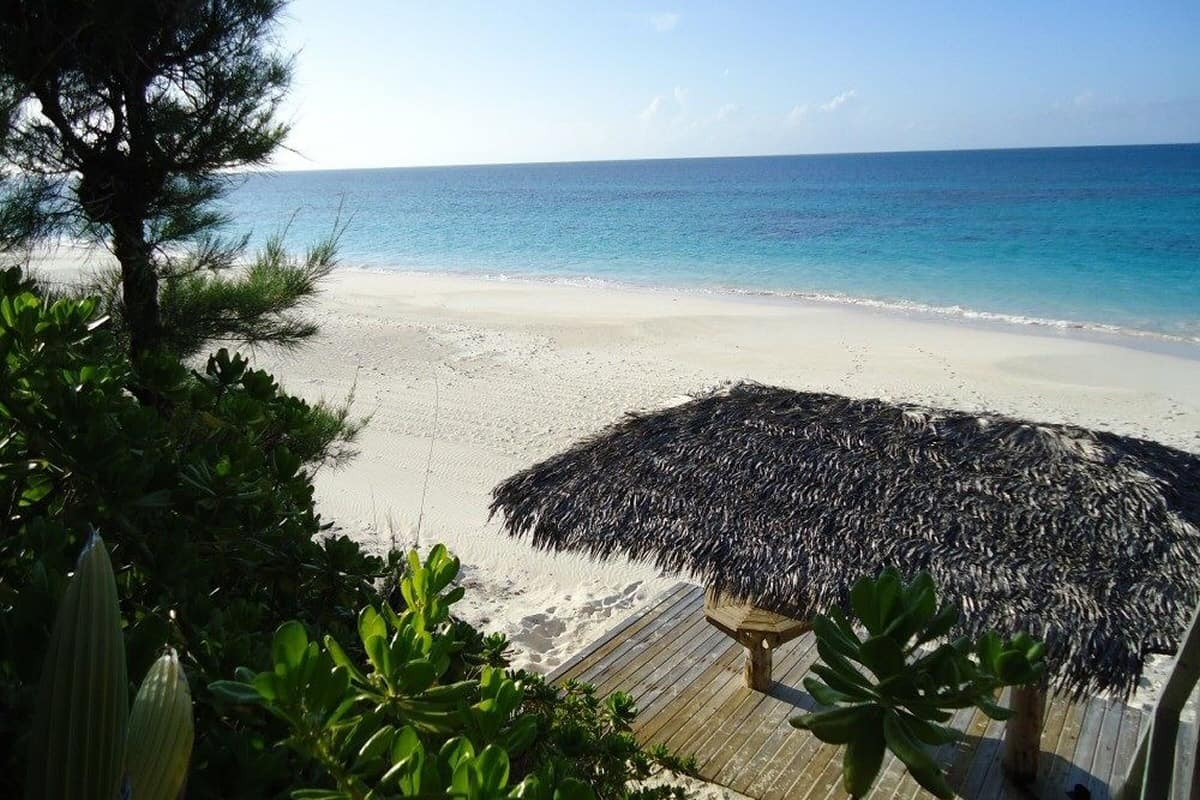 Monticello Estate Vacation Rentals Eleuthera Island